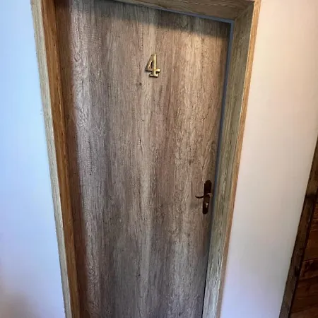 Pod Skalou Guest house Hrensko